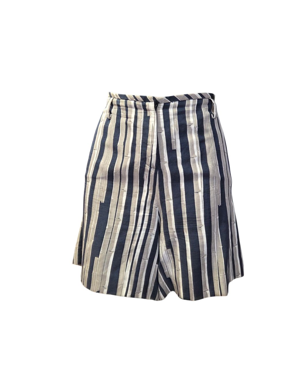 Loro Piana Pantaloni: Loro Piana seiden Shorts – Usato da Zürich venduto da Bubi83