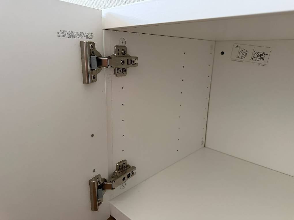 Ikea Mobili TV: Meuble TV blanc Ikea BESTA 120 cm – Usato da La Chaux-de-Fonds venduto da lar_w5pw 1