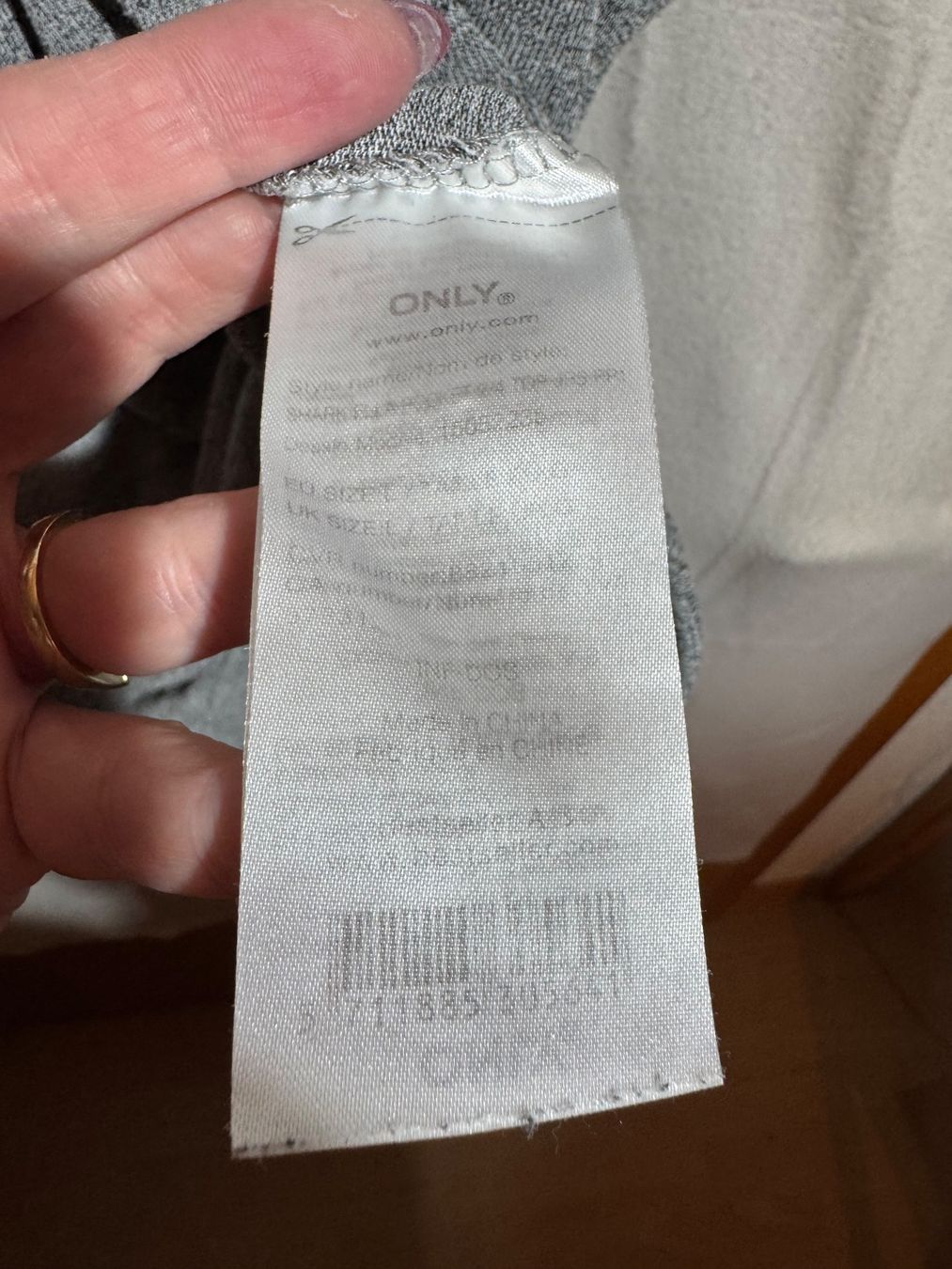 Only Vestiti: Graues Kleid von Only Gr. L – Usato da Grosswangen venduto da SALE_SALE_SALE 4