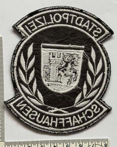 Placchette & Badge: 1 Polizei Abzeichen Stadtpolizei Schaffhausen – Usato da Zürich venduto da Policepatch 1