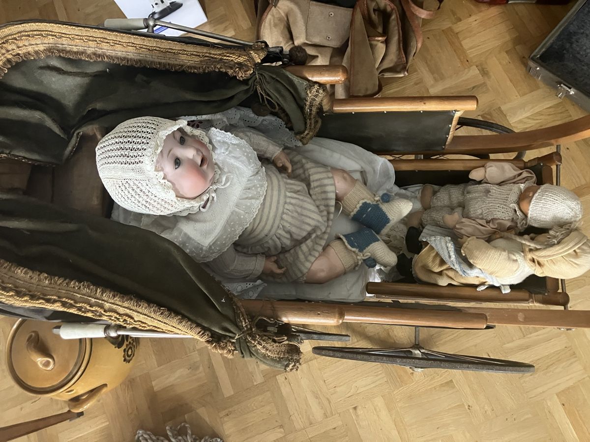 Carrozzine per bambole: Ancienne poussette antiquités – Usato da Fribourg venduto da Birchler.christian 2