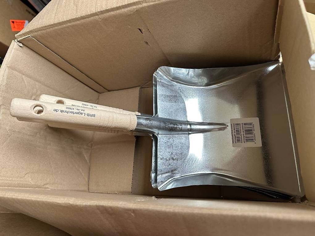 Sonstige Reinigungsgeräte: 5 Handfeger-Set mit Rosshaarborsten, Kehrbreite 280 mm – Neu und originalverpackt aus Necker von liq24 2