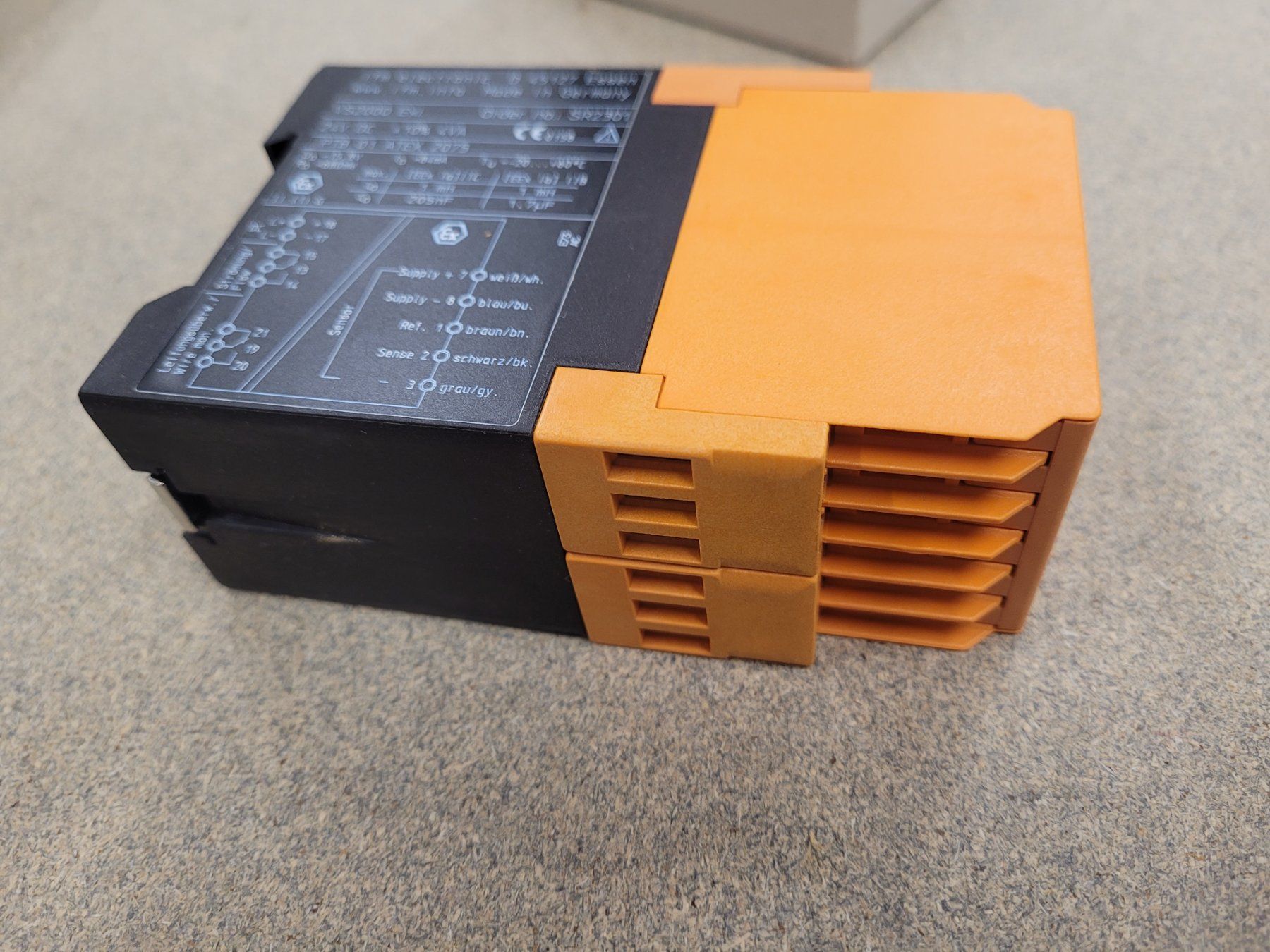 Componenti elettronici: IFM Electronic VS2000 Exi SR2301 Strömungswächter Gerät – Usato da Vitznau venduto da Vitznau84 4