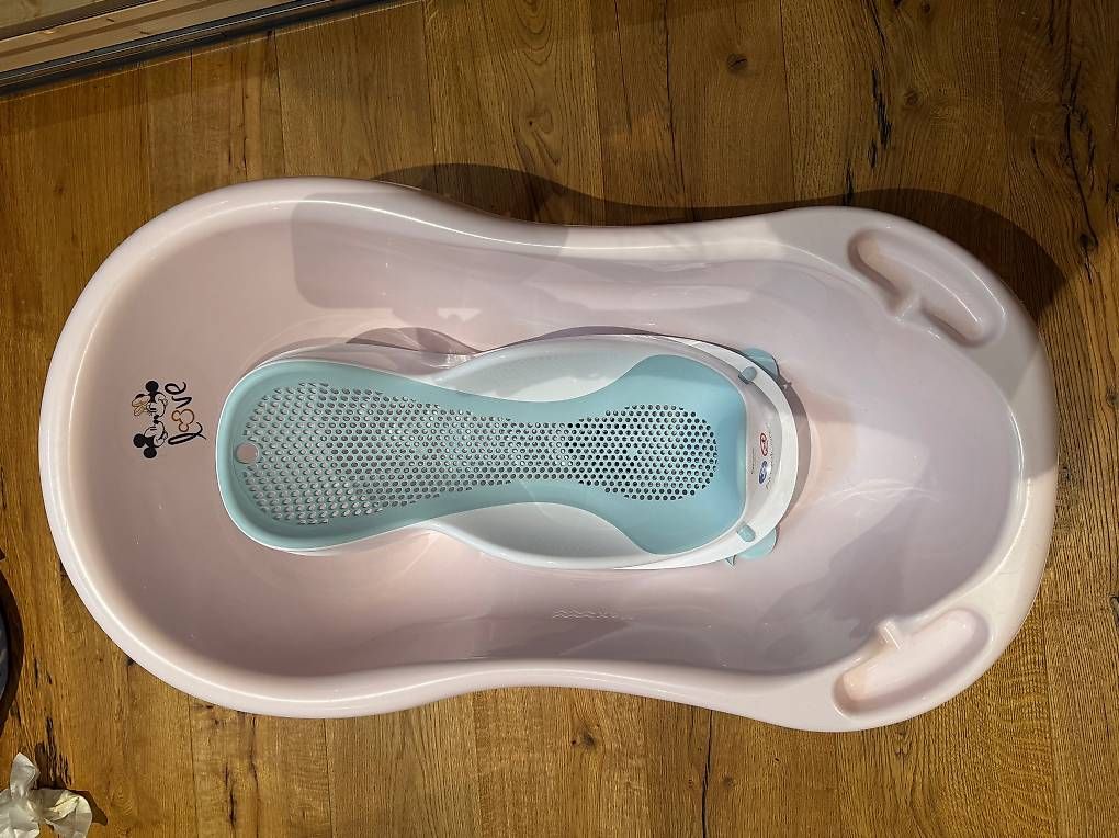 Vasche da bagno: Minni Mouse-Babybadewanne mit Babysitz – Usato da Birrhard venduto da Raya1123 1