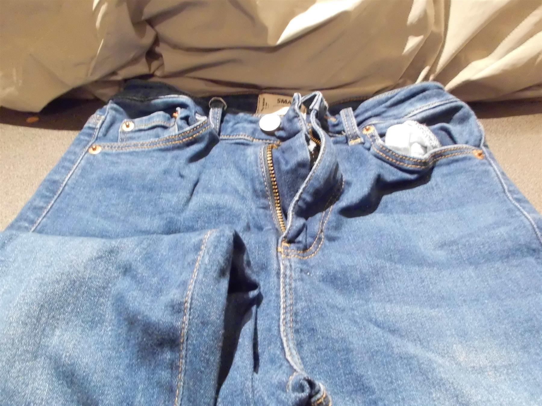 Jeans: Jeans Grösse 34, Smart High Waist, Risse – D'occasion à Zürich par Motzkuh 1