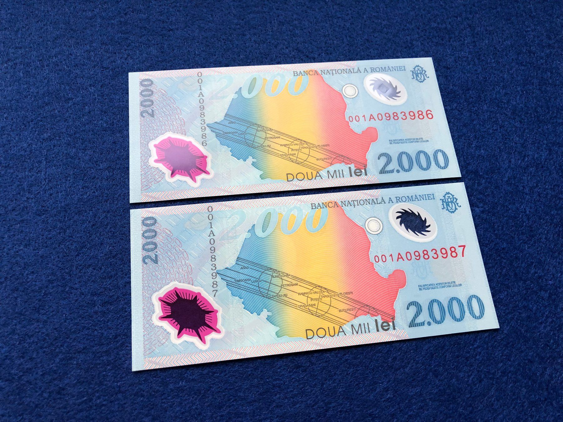 Banconote: !! 001A !! - Romania - Rumänien - 2x2000 Lei UNC - Millenium – Nuovo e nell'imballaggio originale da Pfäffikon SZ venduto da Sieben77 3