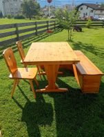 Rustikales Eckbank-Set aus Holz 