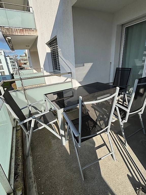 Set di tavolo e panche: Beliani Gartenmöbel Set Aluminium schwarz 4-Sitzer CATANIA – Usato da schöftland venduto da Tobiasch1 3