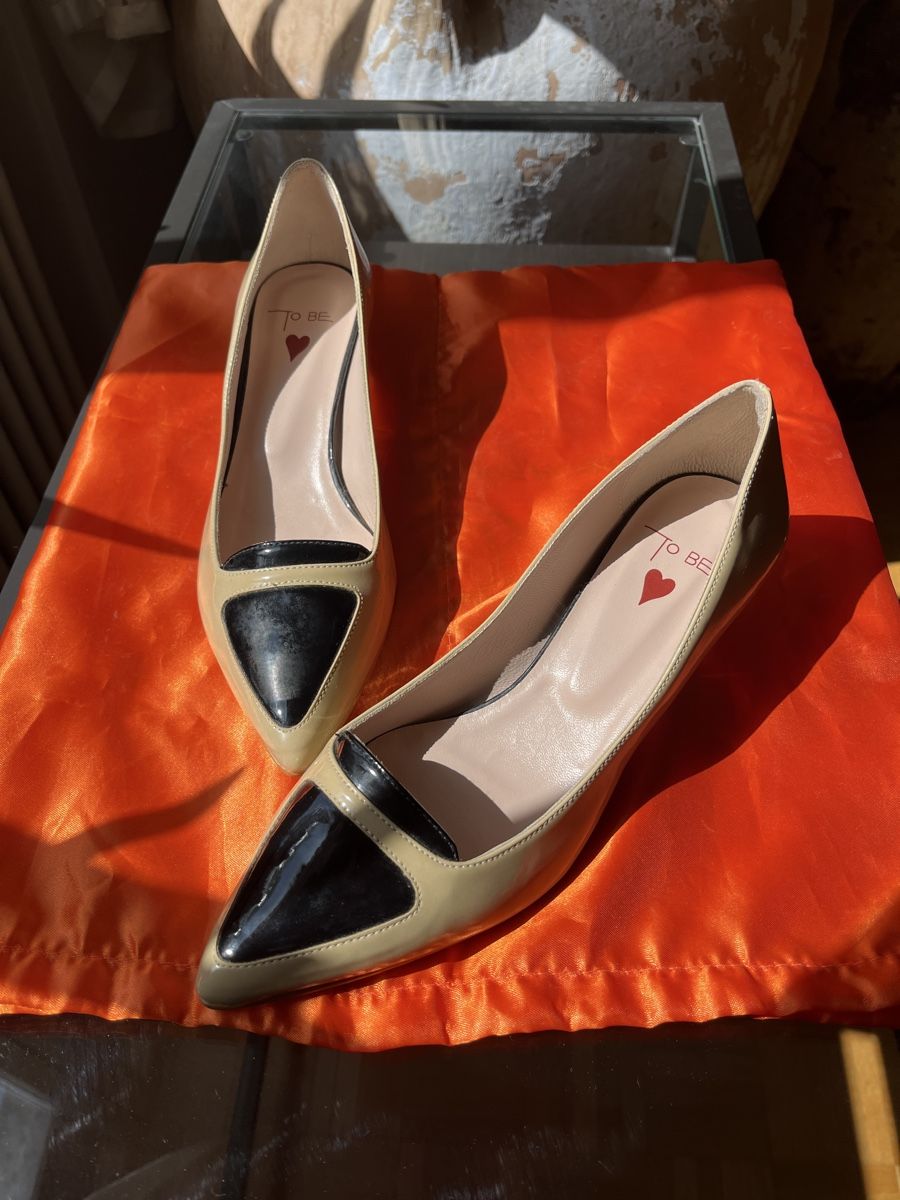 Scarpe da donna: % %  Pumps, Beige Lackleder, Gr. 38 . Neu – Nuovo e nell'imballaggio originale da Küsnacht ZH venduto da CatiaA