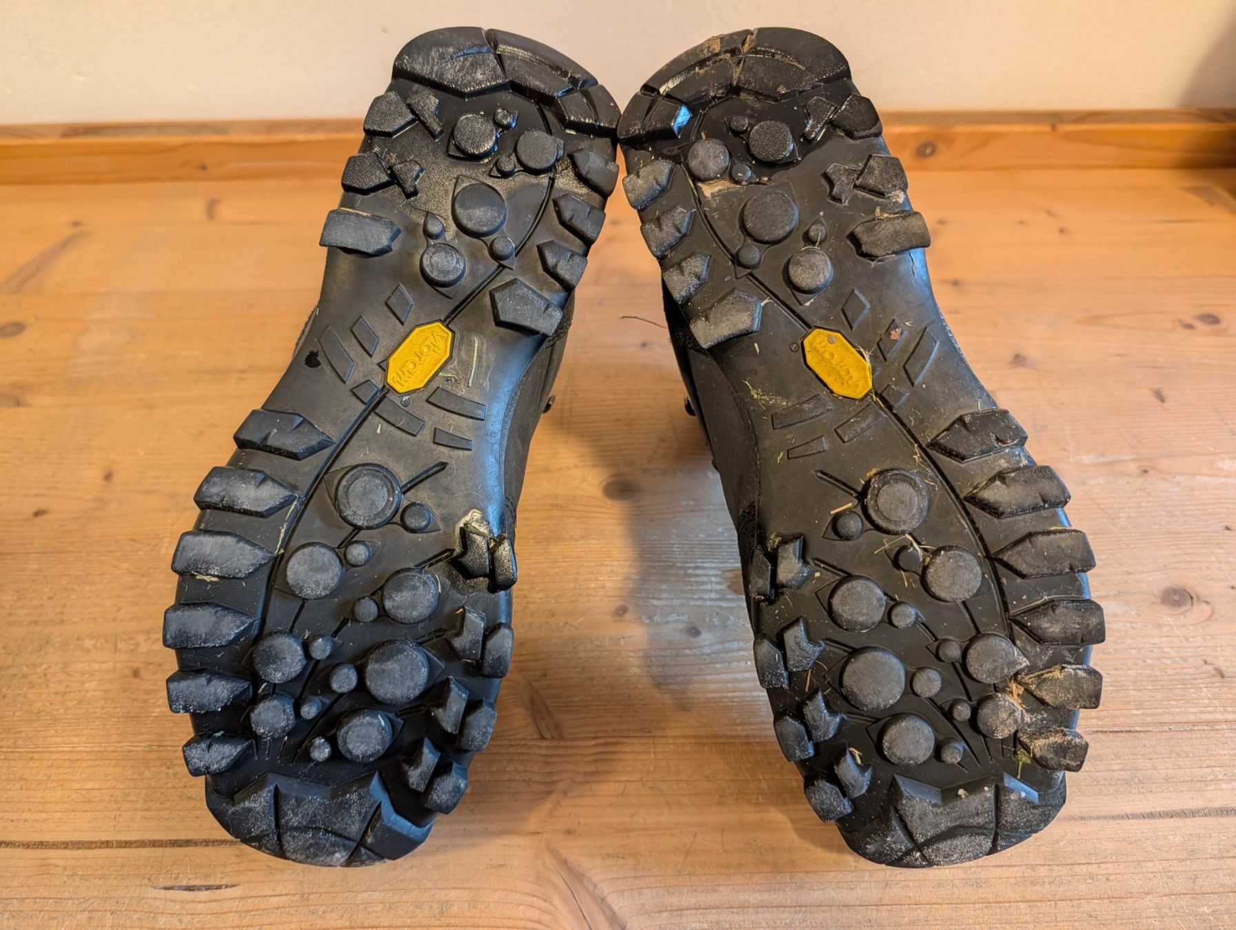Hanwag Scarpe da donna: Hanwag Wanderschuhe Grösse 40.5 – Usato da Bauma venduto da Makinom 3