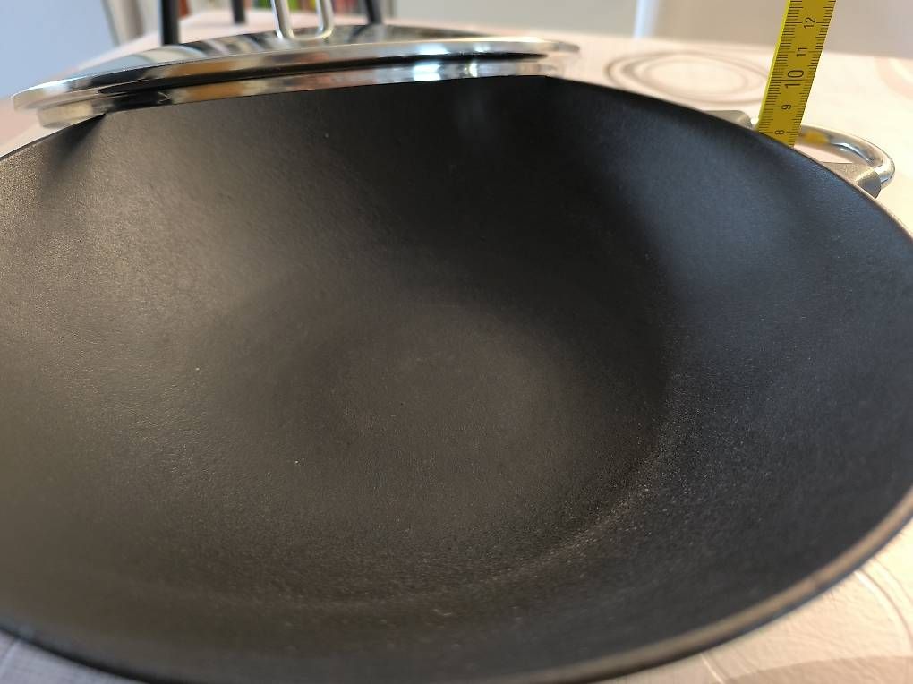Padelle: Bodum Wok mit Glasdeckel NEU – Usato da Matzingen venduto da Aurinko 1