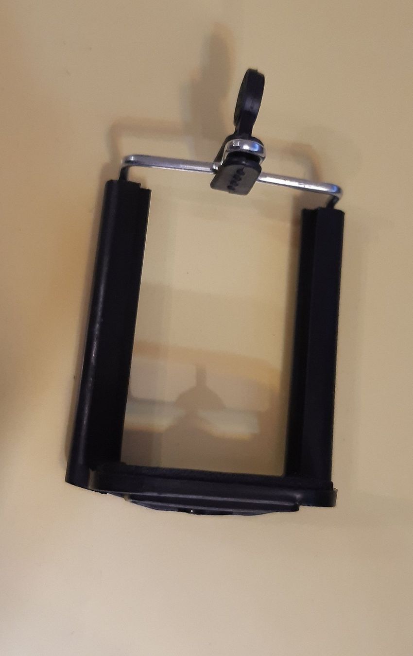 Supporti a parete: Stativ zu Laser oder Handy inkl. Bluetooth Auslöser – Nuovo e nell'imballaggio originale da St. Margarethen TG venduto da ursk10 2