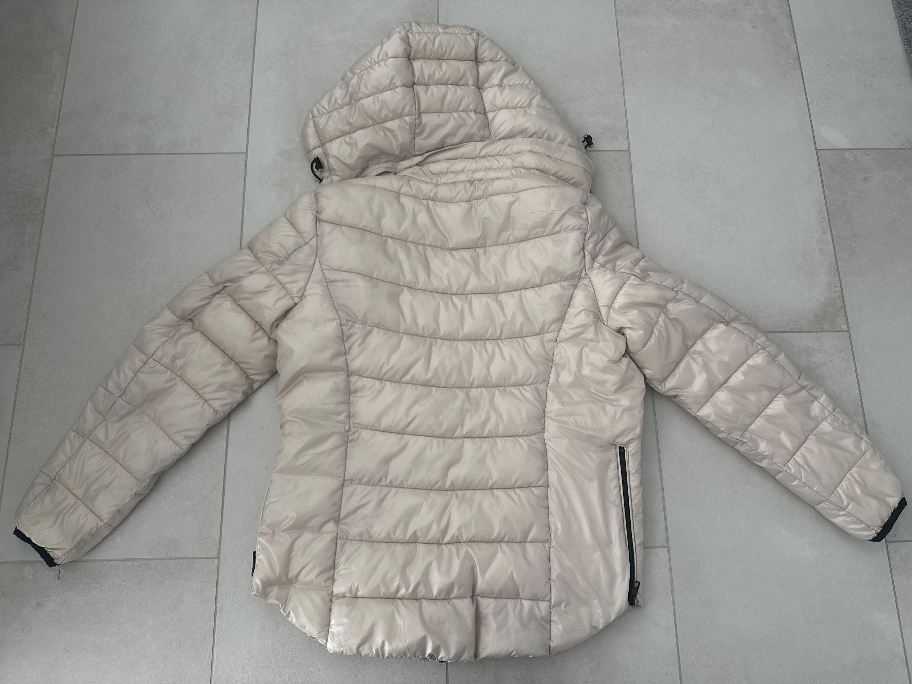 Esprit Giacche: Esprit Damen Jacke beige, Grösse S – Usato da Zug venduto da Hehe 8