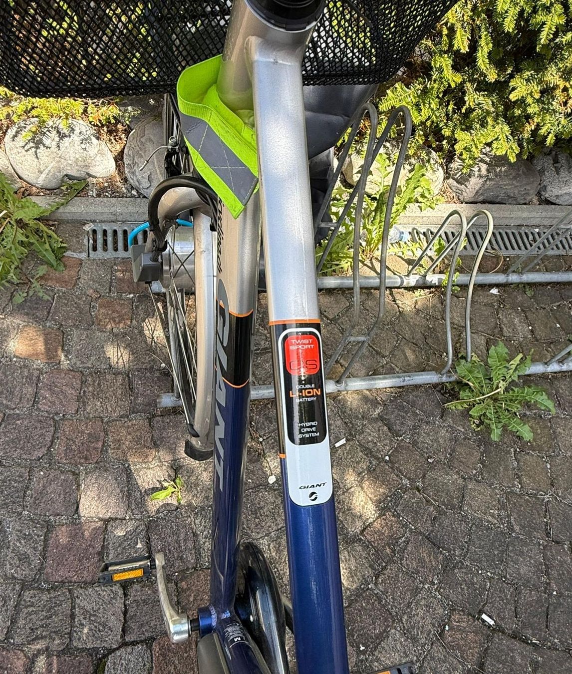 Giant Biciclette: E-Bike Giant mit Kindersitz – Usato da Merenschwand venduto da lorelei-05 5