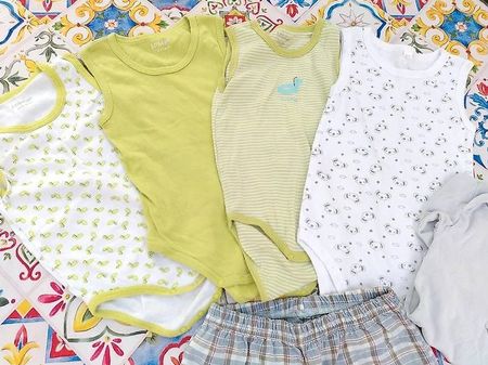 Lotto estate bimbo 24 mesi  5 body + pantaloncini