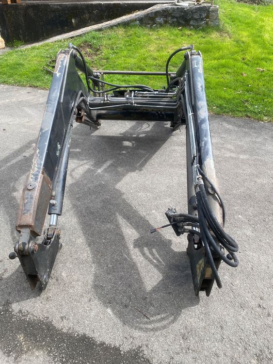 Hydraulische Frontlader Verriegelung in Hessen - Neuhof | Gebrauchte