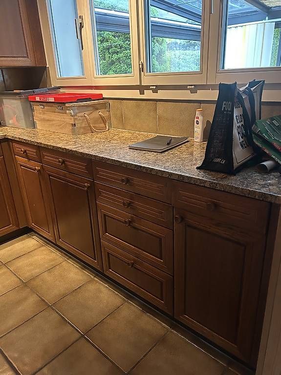 Cucine complete: Küche massiv Eiche – Usato da Stans venduto da Benzen 2