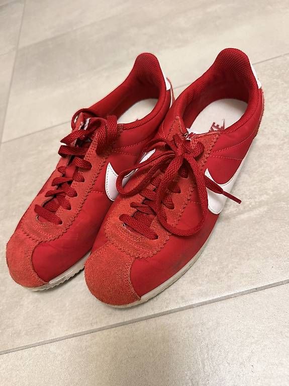 Scarpe da uomo: Lot de 4 paires de baskets taille 40 – Usato da epalinges venduto da Misterazz 2