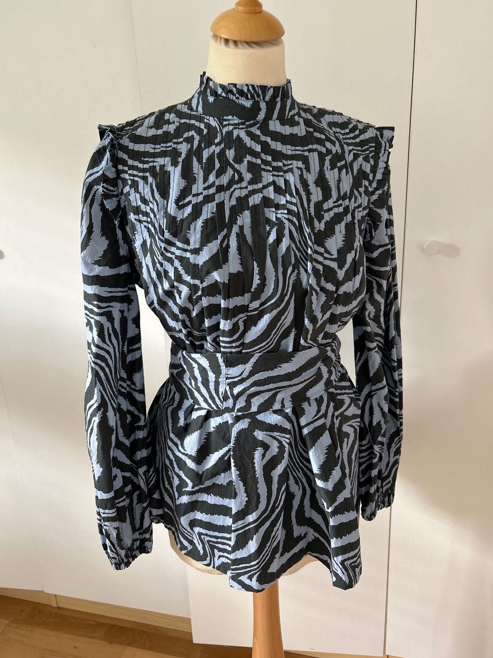 Ganni Camicette: Gianni Blouse Gr.S – Nuovo (secondo la descrizione) da Feuerthalen venduto da Anna_Swift