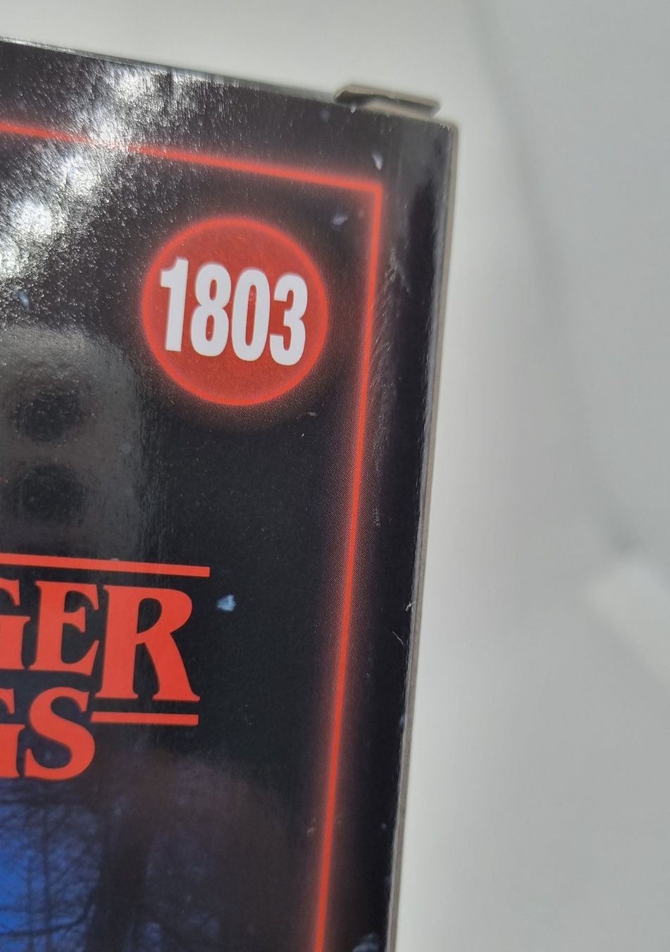 Funko Statuette: Funko POP! Stranger Things - Derek (Exclusive) – Nuovo (secondo la descrizione) da Vernayaz venduto da fnkochase 7