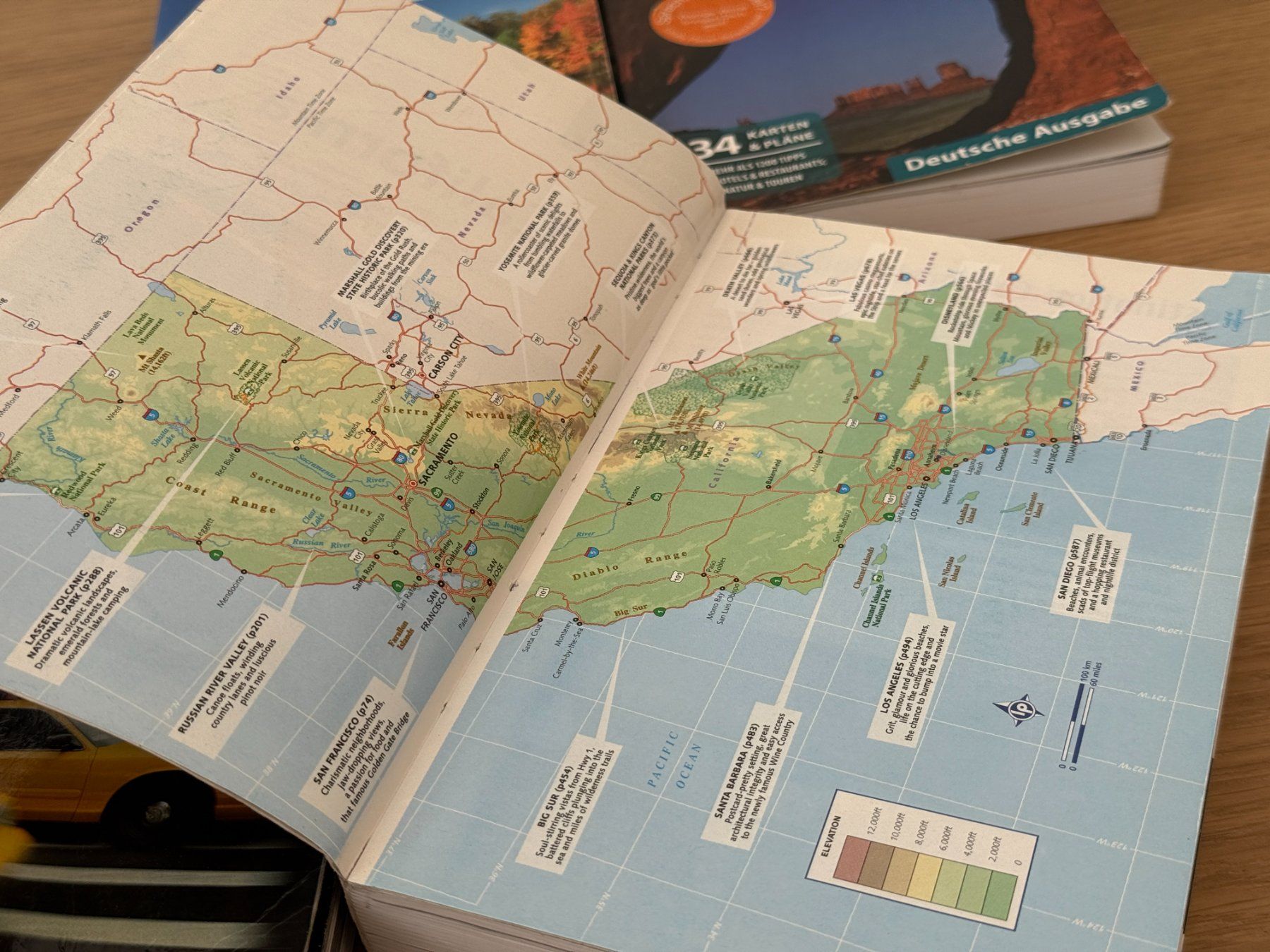Libri: Lonely Planet Reiseführer USA - 4 Bücher – Usato da Zürich venduto da ganchclub 4