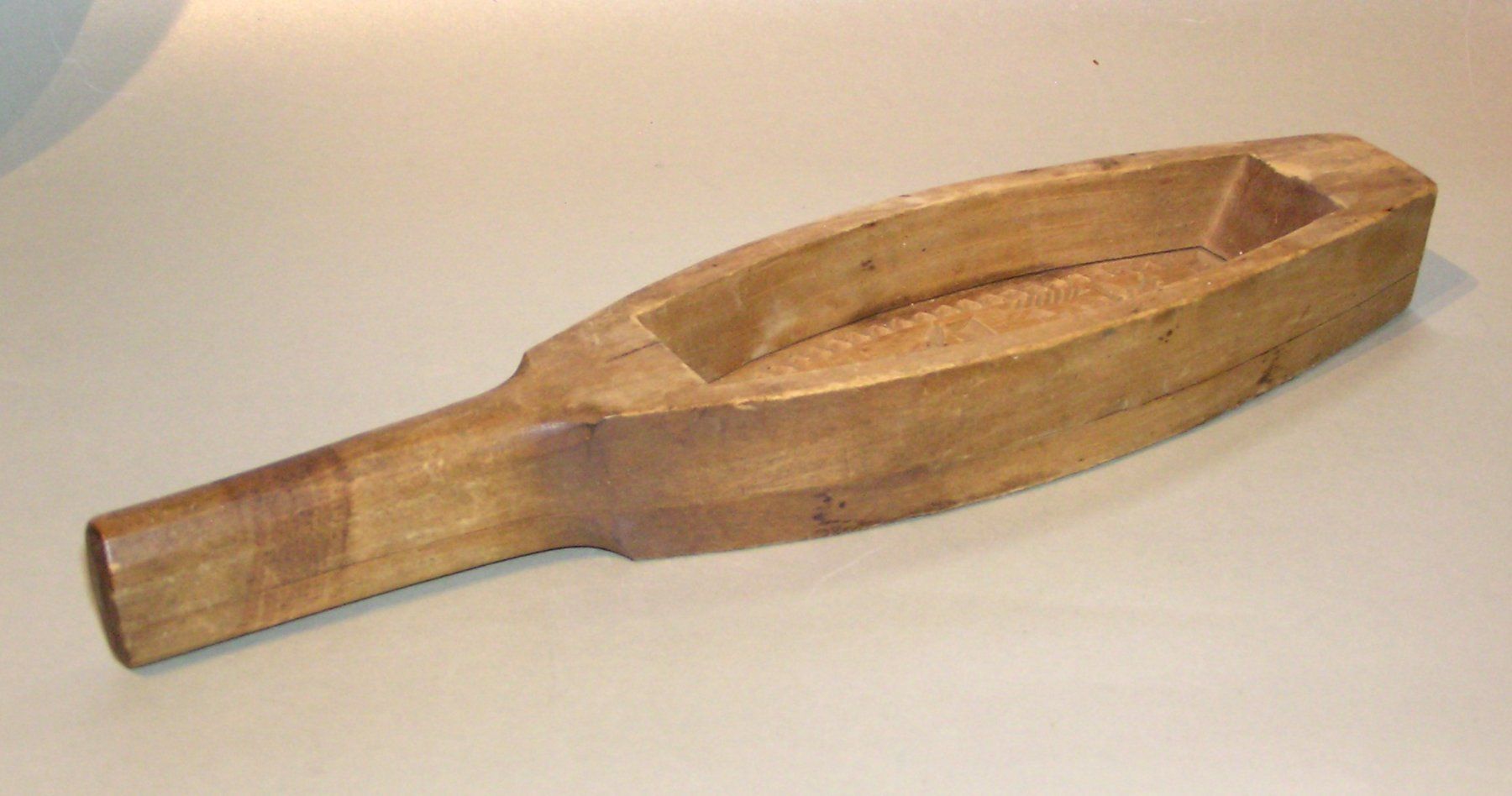 Elettrodomestici da cucina: ALTE BUTTERFORM BUTTERMODEL SCHWEIZERKREUZ EDELWEISS – Usato da Grenchen venduto da Antique-hunter 2