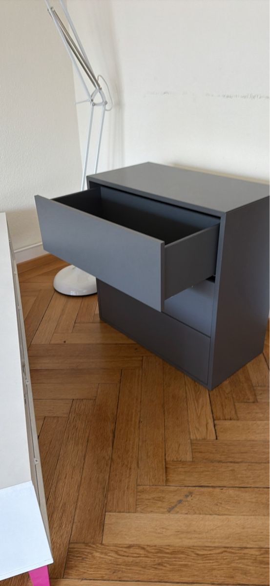 Ikea Cassettiere: Graue Kommode – Nuovo (secondo la descrizione) da Zürich venduto da karimabdin1