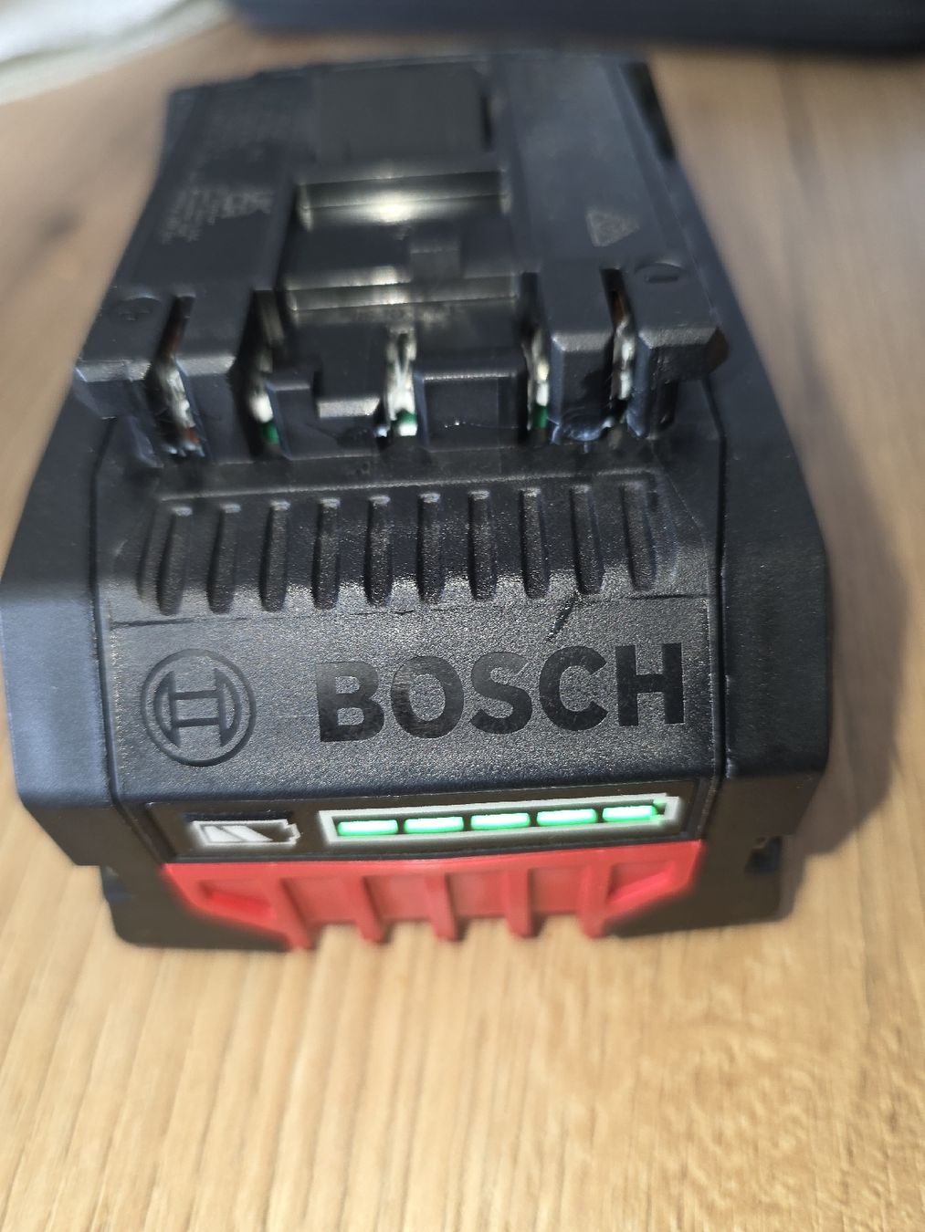 Bosch Caricatori & Batterie: Batterie Bosch ProCORE 18V 8.0Ah – Nuovo (secondo la descrizione) da Kreuzlingen venduto da Dirija1 1