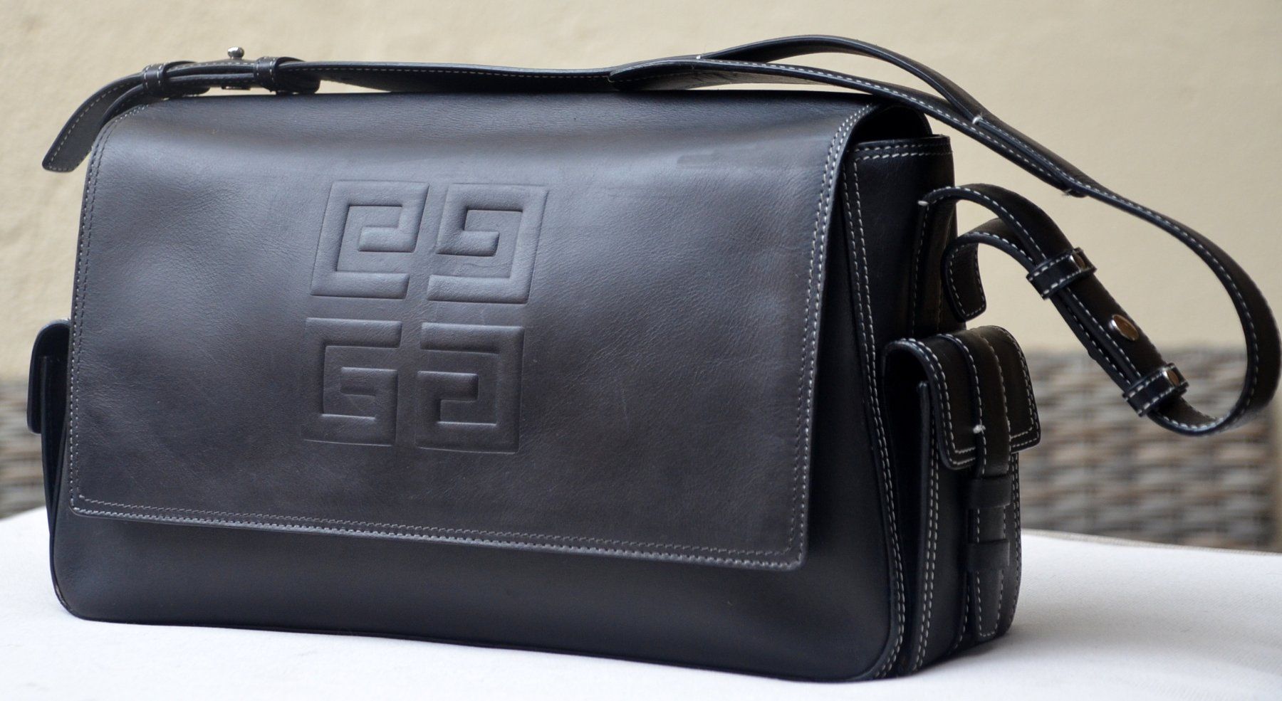 Givenchy Borse: Givenchy Tasche / sac – Usato da Collonges venduto da arashee 1