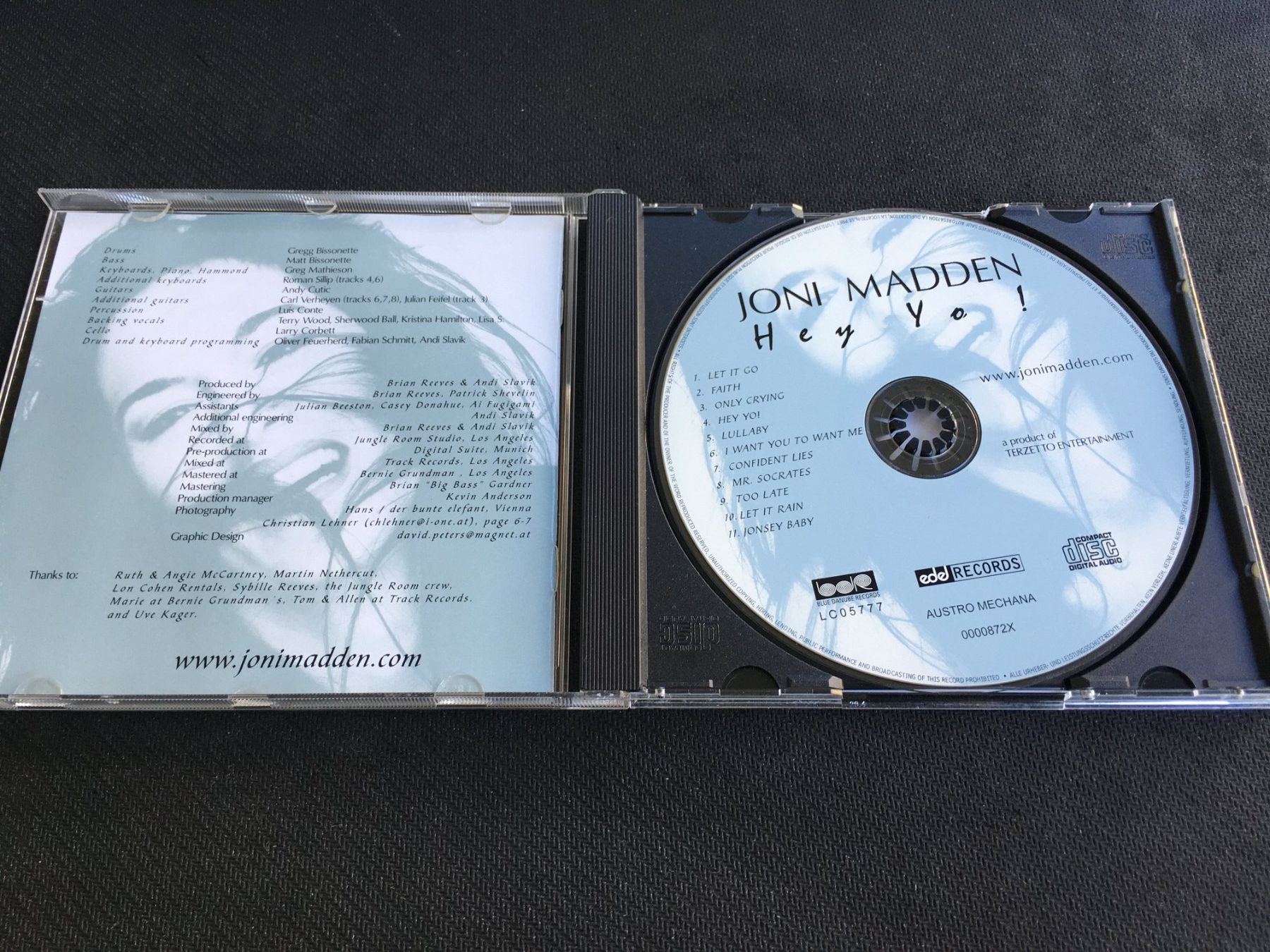 CD: Joni Madden - Hey Yo! -CD- – Usato da St.Gallen venduto da MedienJoe 1