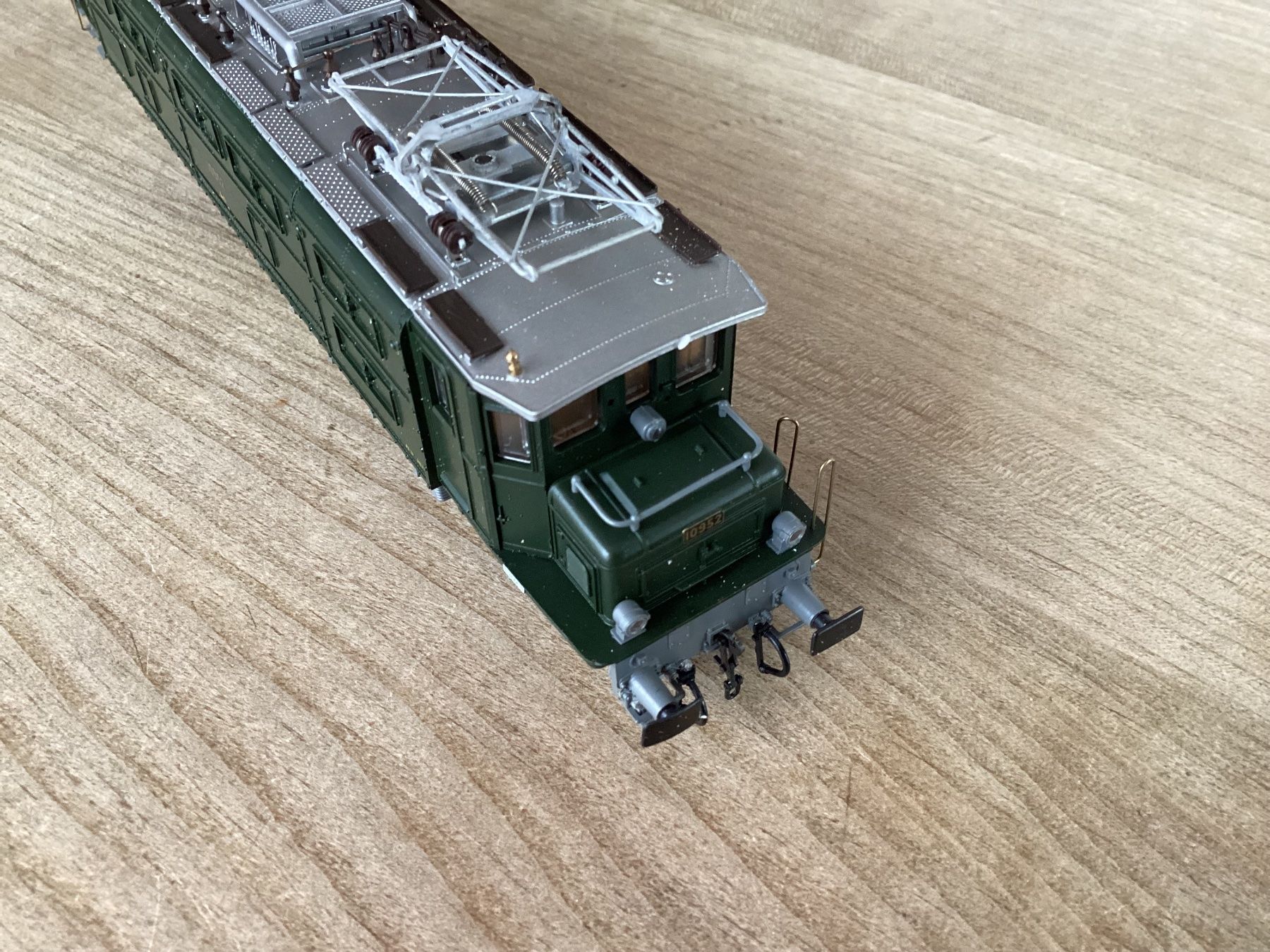 Liliput Modellini di ferrovie: H0 Liliput SBB Ae4/7 – Usato da Laupen BE venduto da lasvegas2012 4