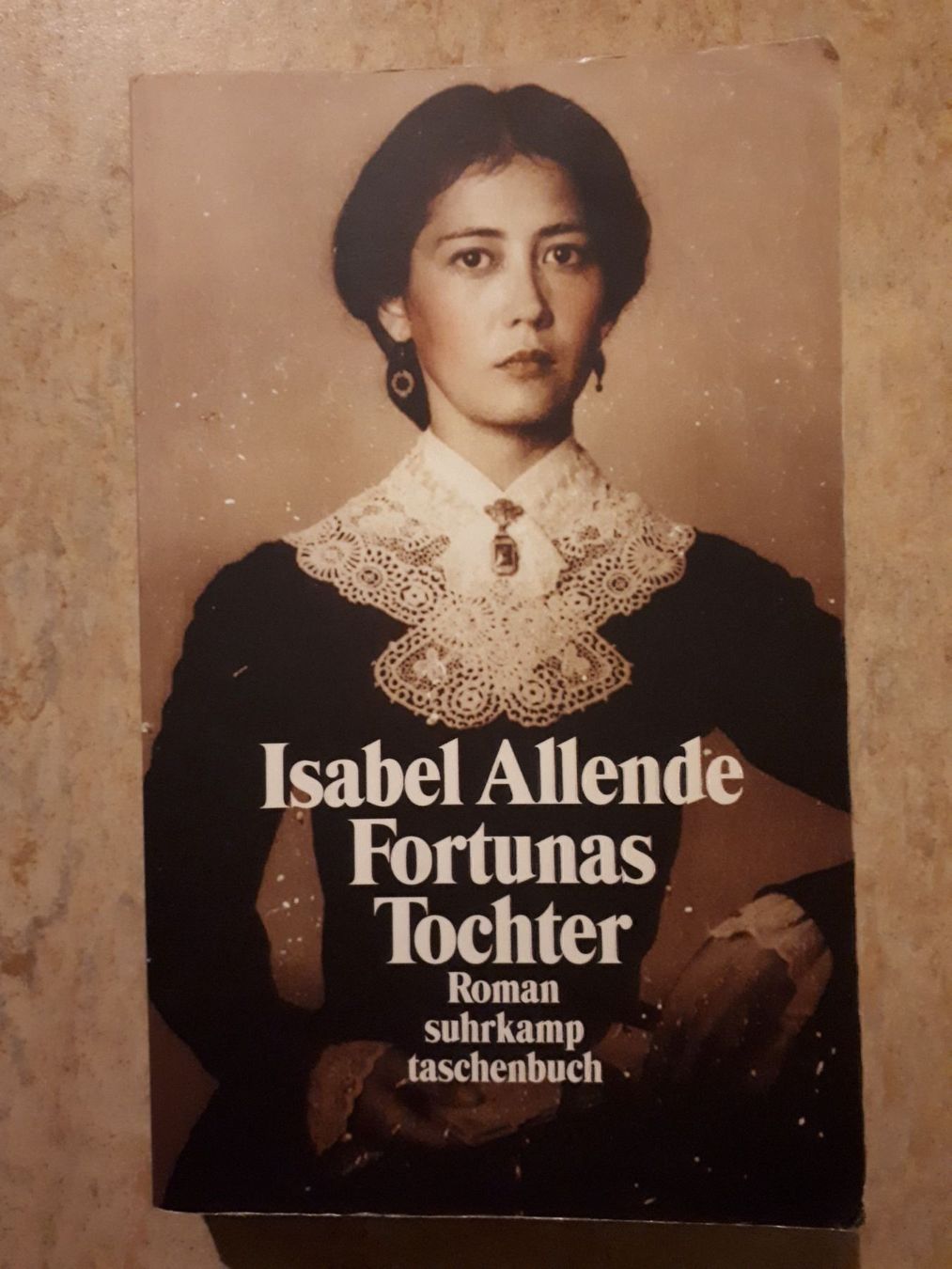 Libri: Isabel Allende  fortunas Tochter – Usato da Basel venduto da Alacant