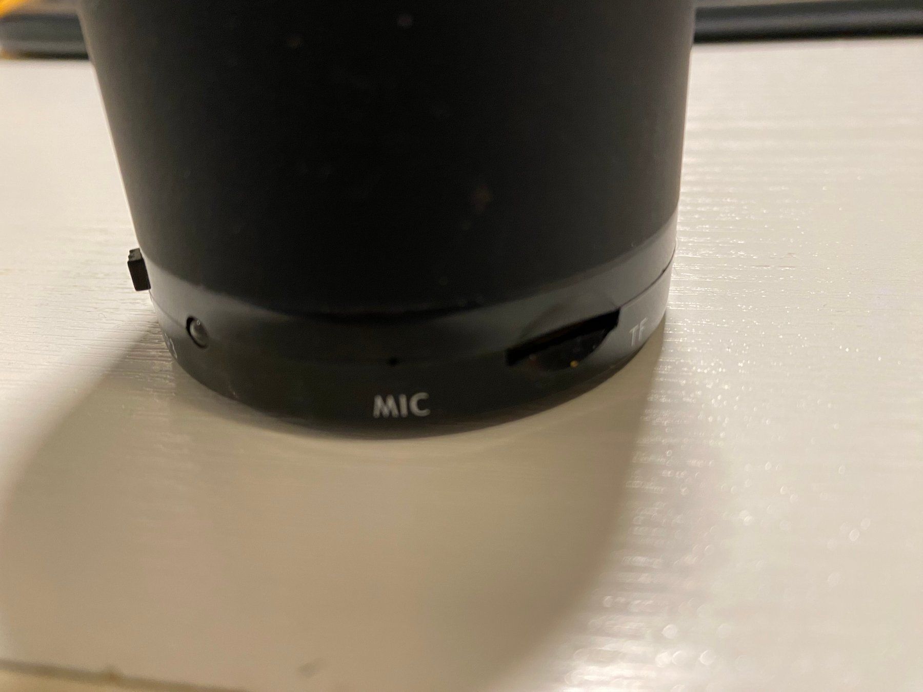 Lautsprecher: Kompakter Bluetooth-Lautsprecher, auch MP3-Player – Gebraucht aus Bern von eric_lewis 2
