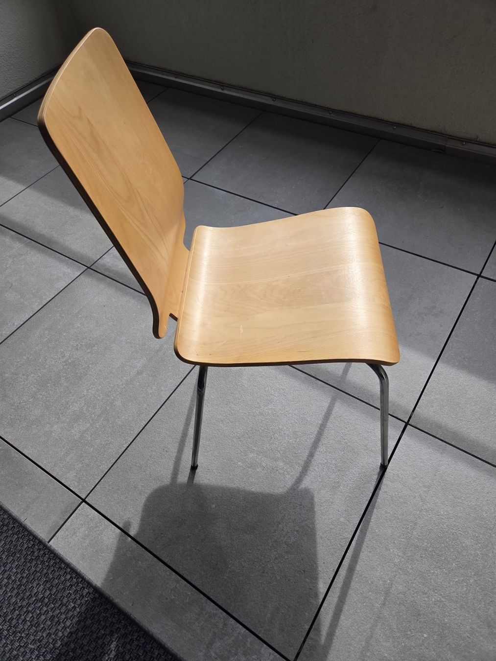 Sedie: 4x Holzstuhl stapelbar – Usato da Oberriet SG venduto da Demi_H 2