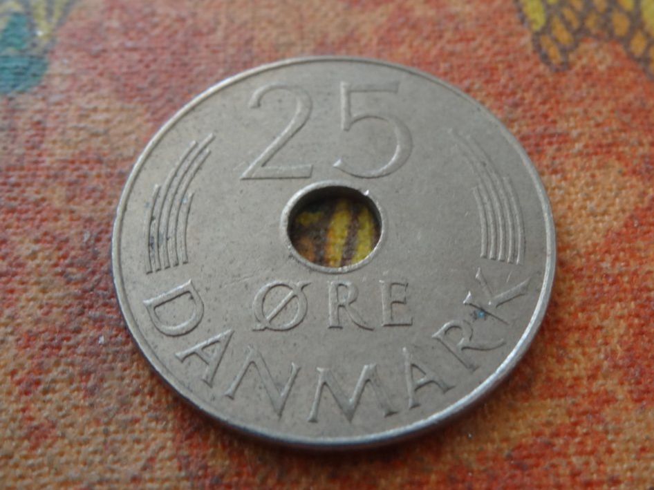 Tutti le monete: DANEMARK  25  Ore  1983 – Usato da Romanel-sur-Lausanne venduto da Swift13 1
