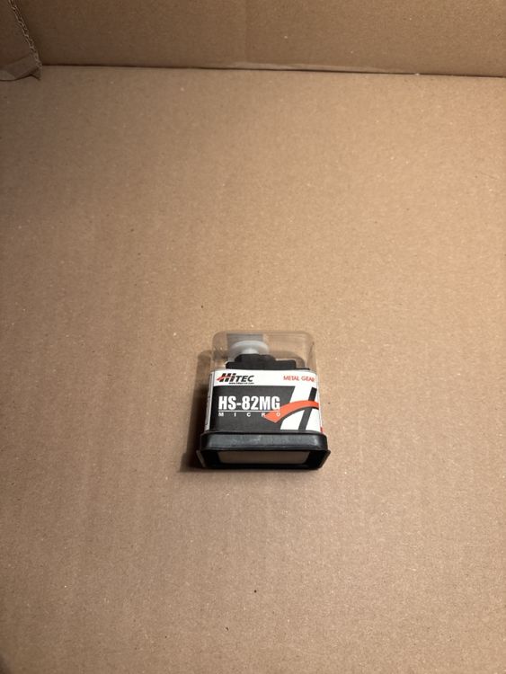 Hitec Servomoteur spécial HS-785 HB analogique Matériau entraînement