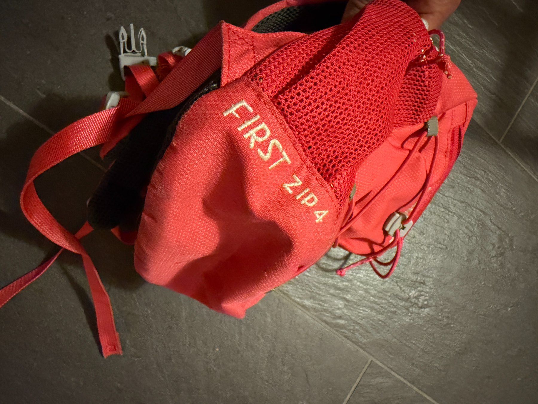 Mammut Sacs & sacs à dos: Kinderrucksack Mammut First Zip 4 – D'occasion à Niedermuhlern par ste_c5h9 1