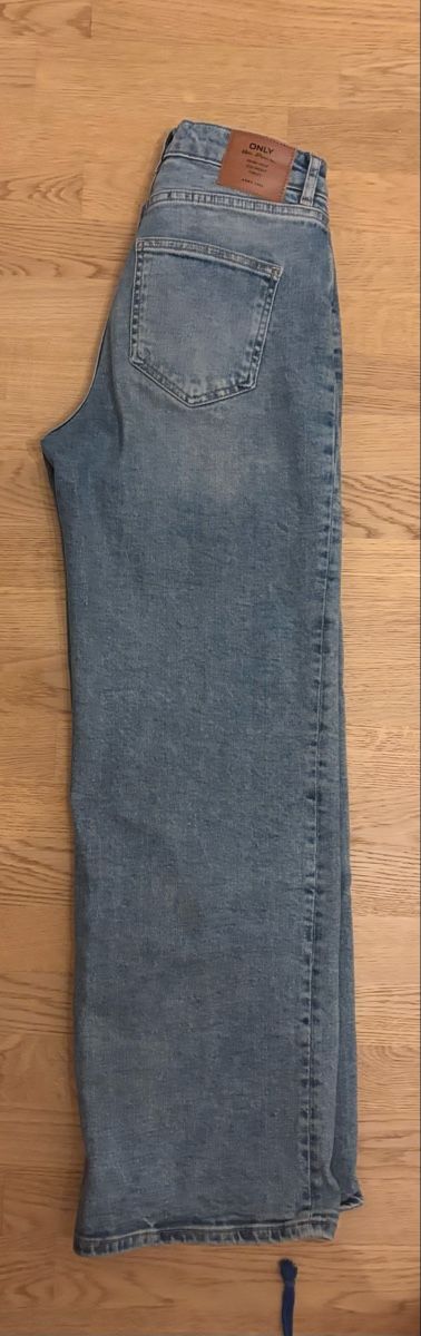 Only Jeans: Jeans only Wide – Neuf (Voir description) à Nyon par liz_ss6g 2