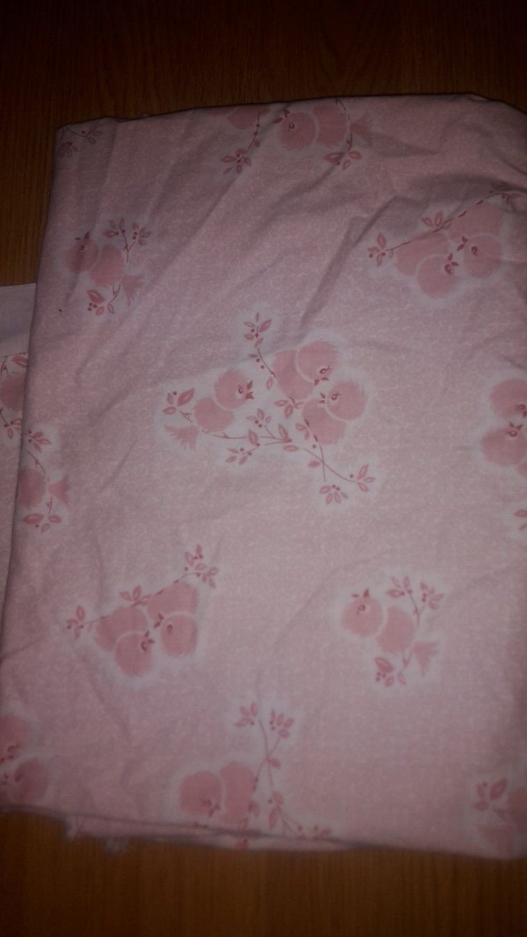 Tessuti: Rosa Stoff Vögel – Nuovo (secondo la descrizione) da Schwarzenburg venduto da Flamingo07
