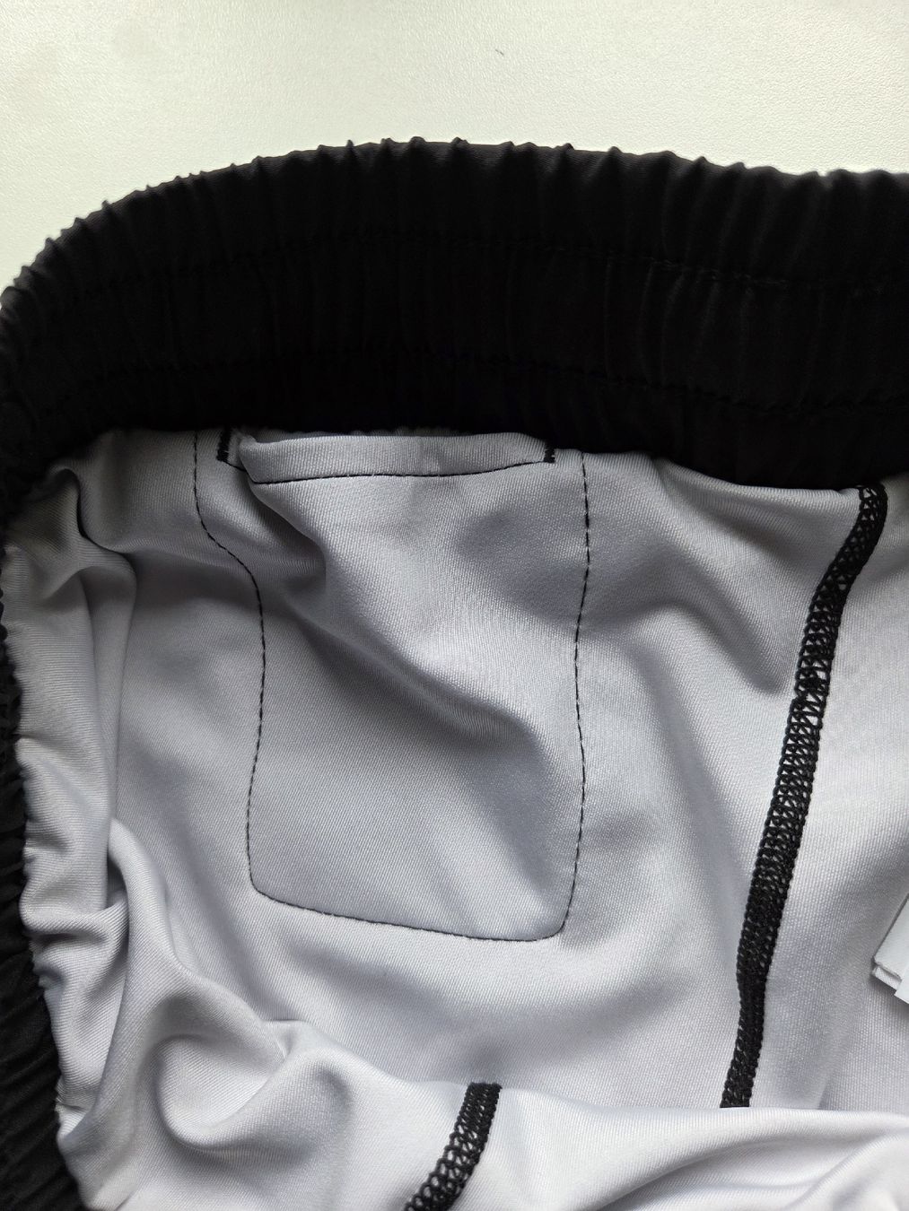 Nike Pantaloni: Nike Shorts Gr.146 – Nuovo (secondo la descrizione) da Kölliken venduto da aninavera 5
