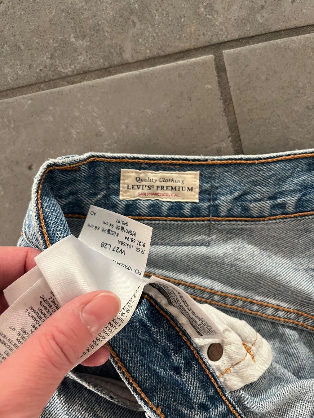 Levi's Jeans: Levi‘s Jeans 501, Gr. 27/28 – Gebraucht aus Rüschlikon von TulipeR8 3
