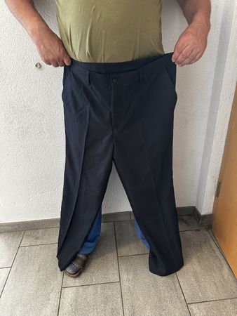 Schicke Herrenhose, Grösse 2XL, neuwertig, ideal für Herbst!