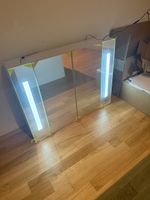 Badezimmerspiegel Spiegelschrank LED neuwertig