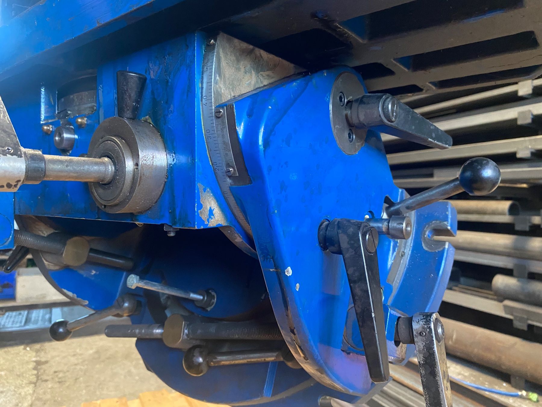Tous les outils: Frästisch verstellbar – D'occasion à Wittenbach par HofstetterMechanik 2