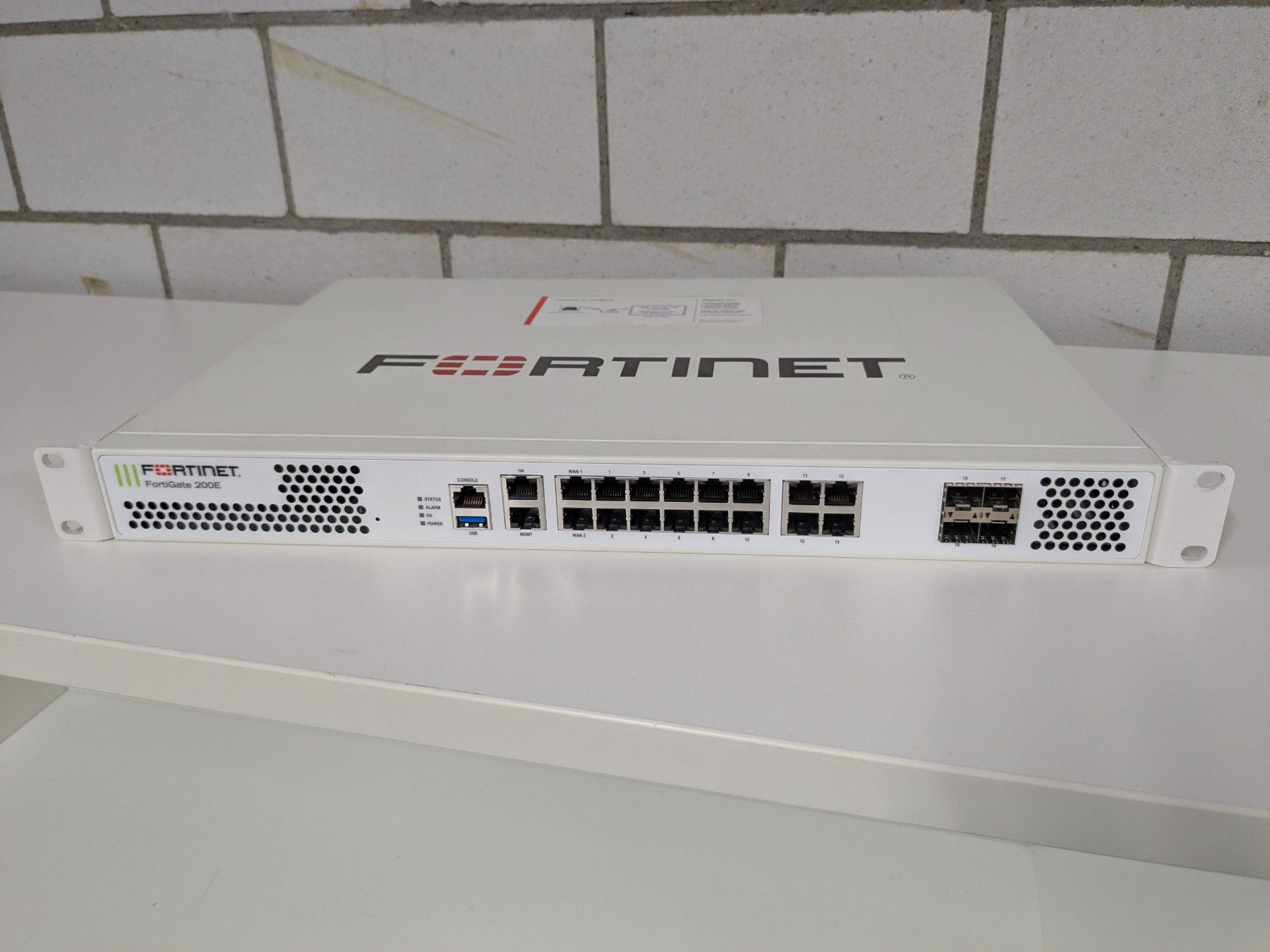 Fortinet Firewall: FORTINET FortiGate 200E Firewall – Usato da Winterthur venduto da in4matiker