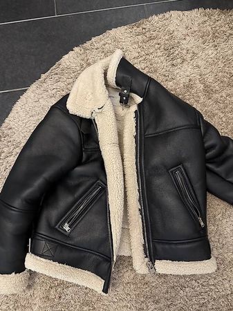 Schwarze Bikerjacke mit Teddyfell  sehr warm & stylisch