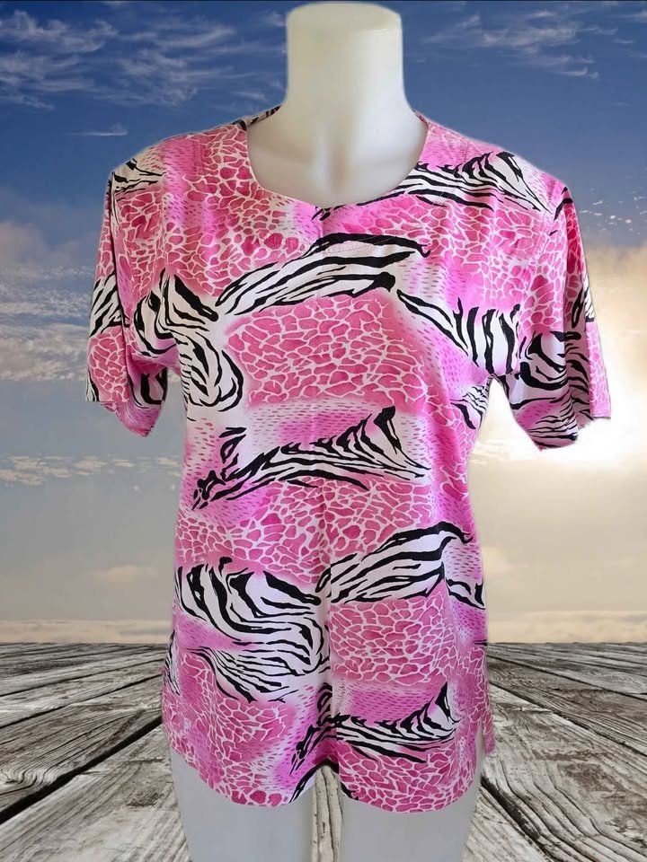 T-Shirts: Pinkes Zebra Print Shirt Gr. 38/40 – Neu (gemäss Beschreibung) aus Aarburg von Hystoria