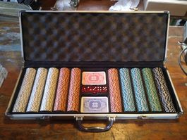 Pokerkoffer Set mit Chips Karten und Würfel gebraucht