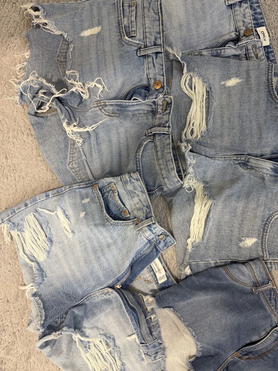 Only Kleiderpakete: 5 shorts Only,Stradivarius,etc.. – Gebraucht aus Vacallo von Vale_1234