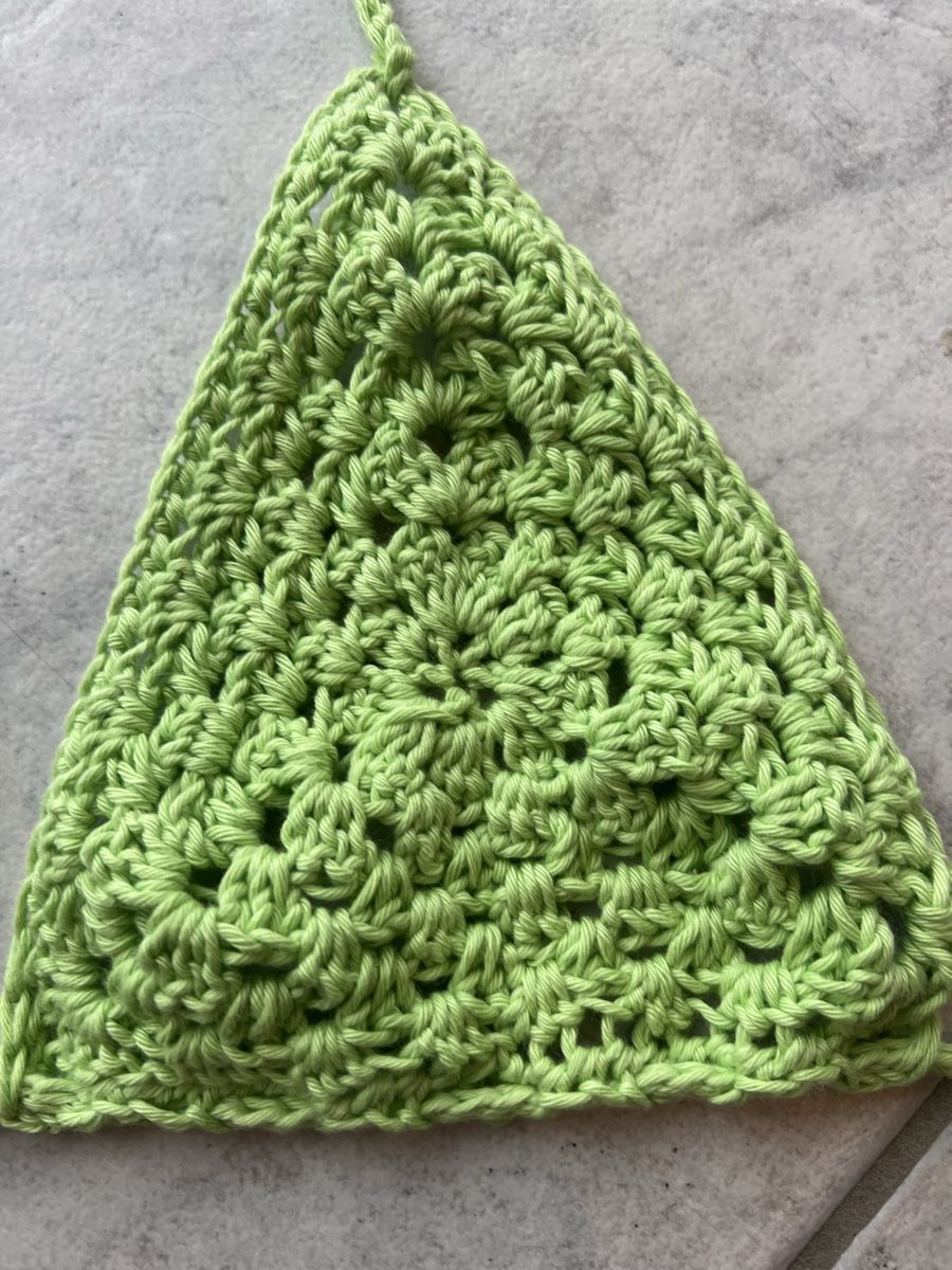 Costumi da bagno & Bikini: Selfmade Crochet Bikini/ Selbst gehäkeltes Bikinitop – Nuovo (secondo la descrizione) da Bern venduto da pfu_bd27 1